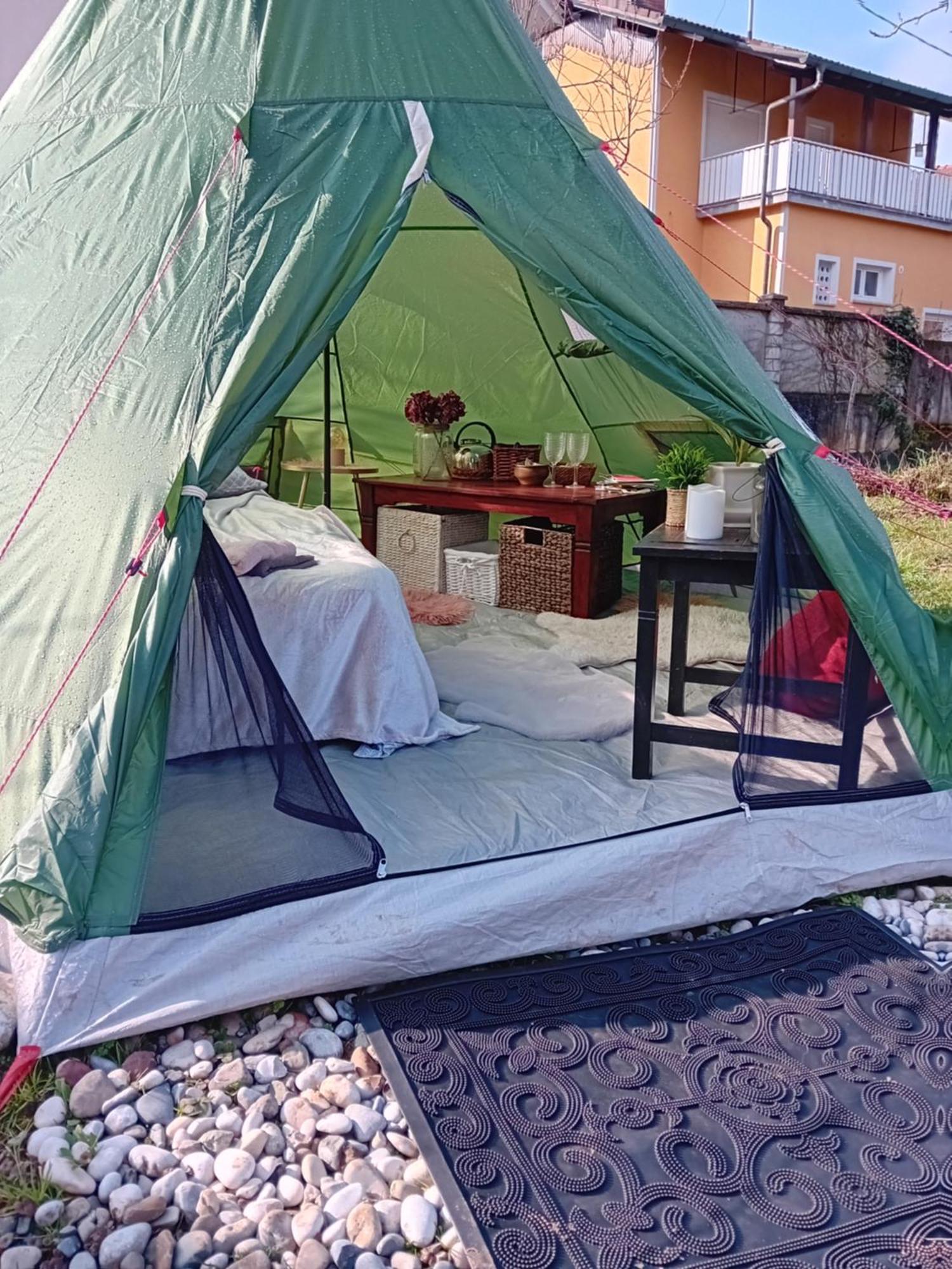Indian Tent Tipi In Shared Lot And Shared Bathroom Mrse Ngoại thất bức ảnh